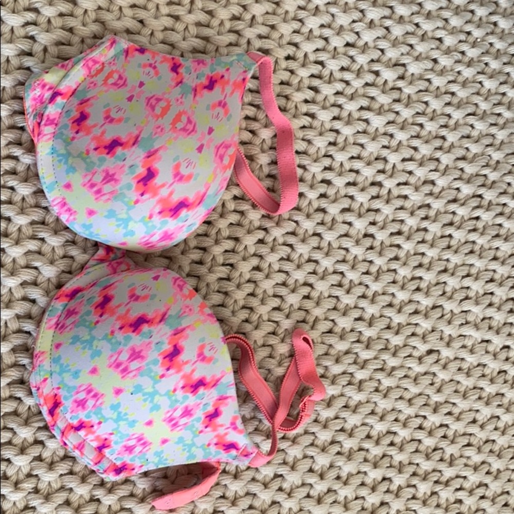 Pink Victoria secret push bra size 34A